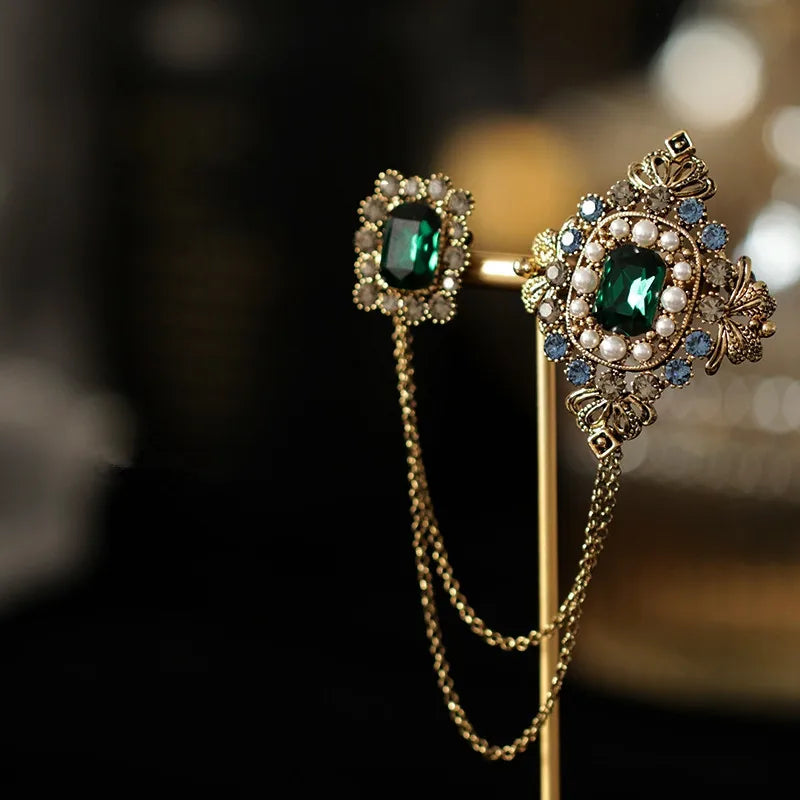 Baroque British Style Rhinestone Brooch Pins Emerald Tassel Chain Pearl Brooch Collar Shirt Pin Accessories for Women