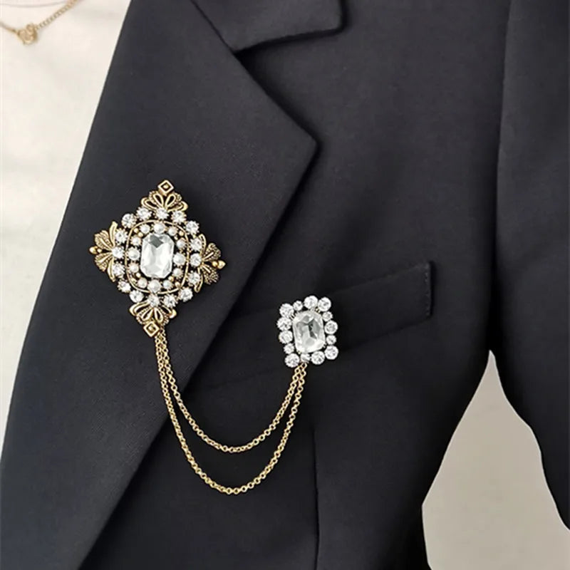 Baroque British Style Rhinestone Brooch Pins Emerald Tassel Chain Pearl Brooch Collar Shirt Pin Accessories for Women