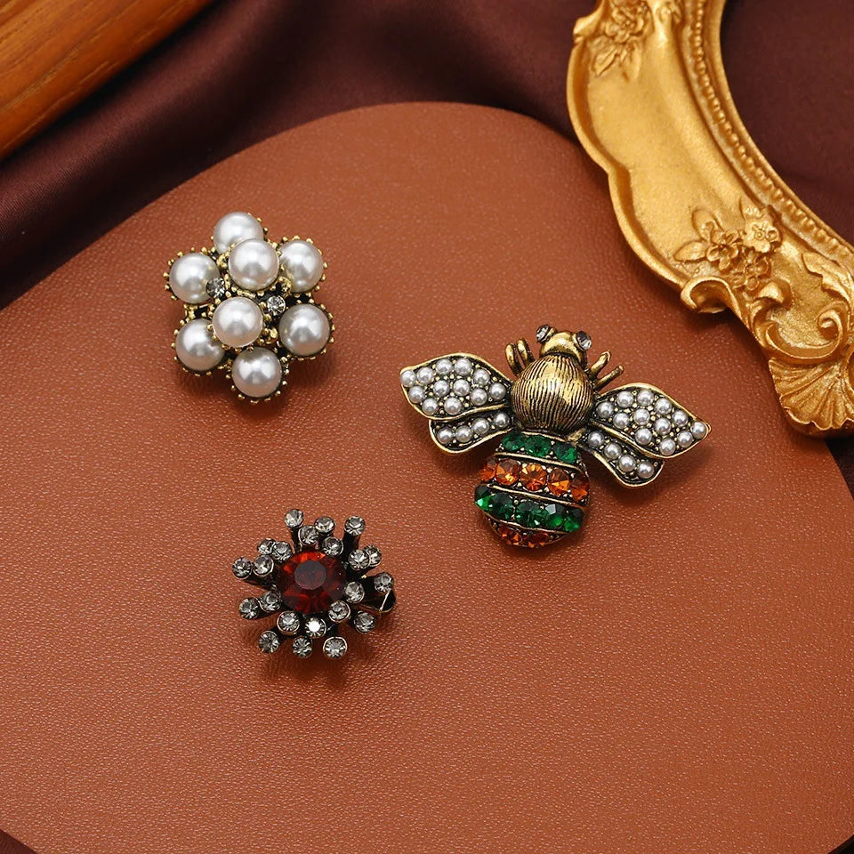 Fashion Vintage Baroque Crsytal Cross Chains Brooches For Women Men Rhinestone Classic Badges Accessories Party Banquet Jewelry