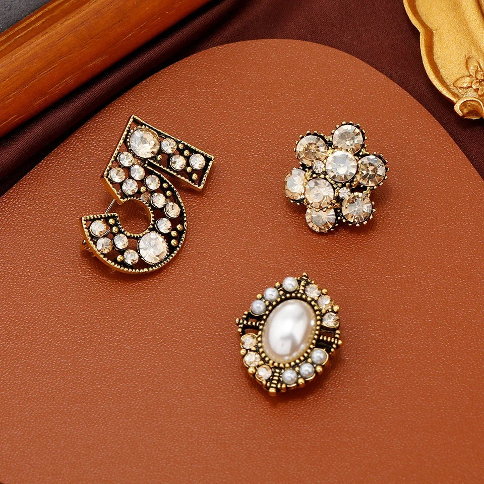 Fashion Vintage Baroque Crsytal Cross Chains Brooches For Women Men Rhinestone Classic Badges Accessories Party Banquet Jewelry