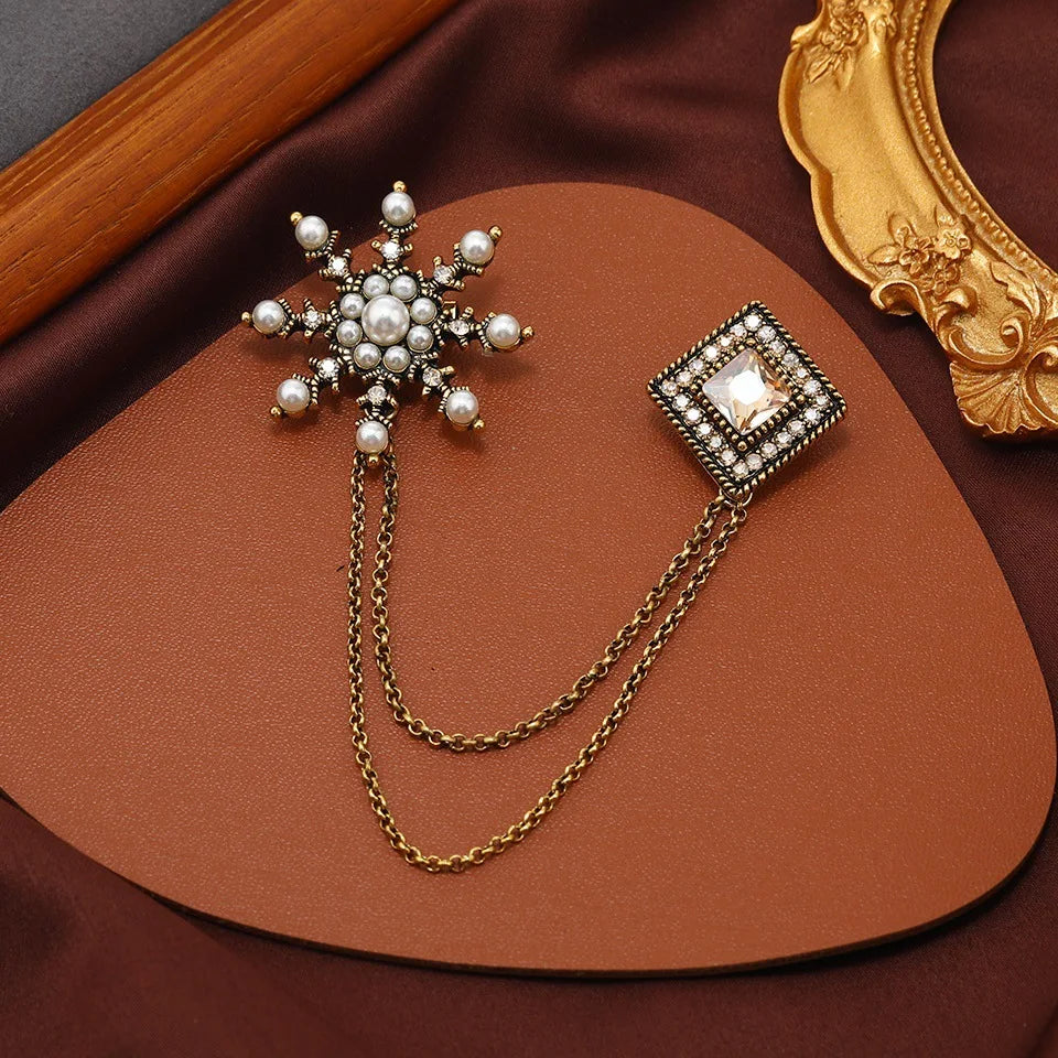 Fashion Vintage Baroque Crsytal Cross Chains Brooches For Women Men Rhinestone Classic Badges Accessories Party Banquet Jewelry